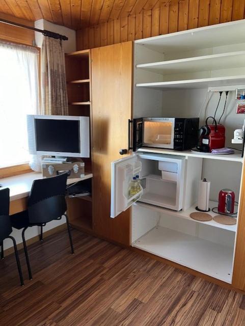 Ruhige Zimmer Im Gruenen Und Studio Im Naherholungsgebiet Sigigen Luaran gambar